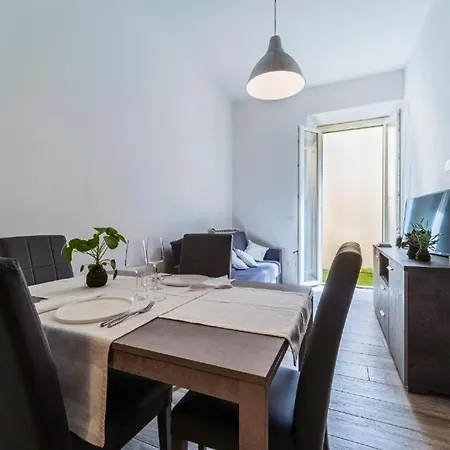 Apartament Gard