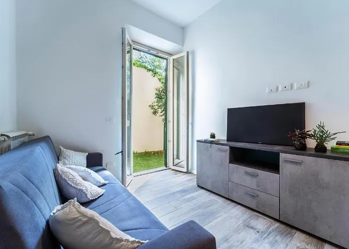 Apartament Gard *
